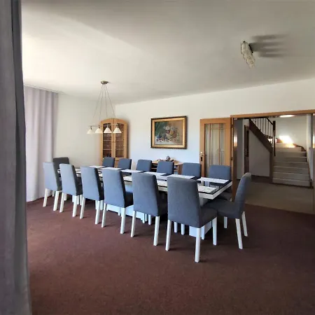 Semesterbostad Vila Plana Nad Luznici