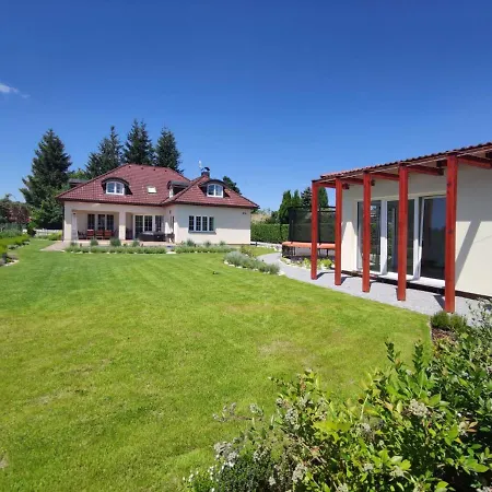 Semesterbostad Vila Plana Nad Luznici